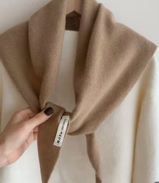 Triangular shoulder scarf - Mocha